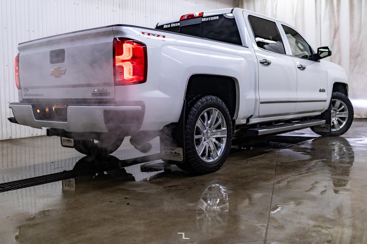 2017 Chevrolet Silverado 1500 4x4 Crew Cab High Country Leather Roof Nav BCam Red Deer AB