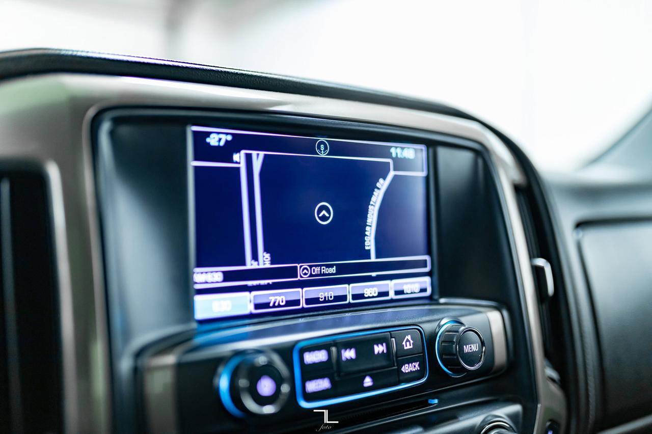 2017 Chevrolet Silverado 1500 4x4 Crew Cab High Country Leather Roof Nav BCam Red Deer AB