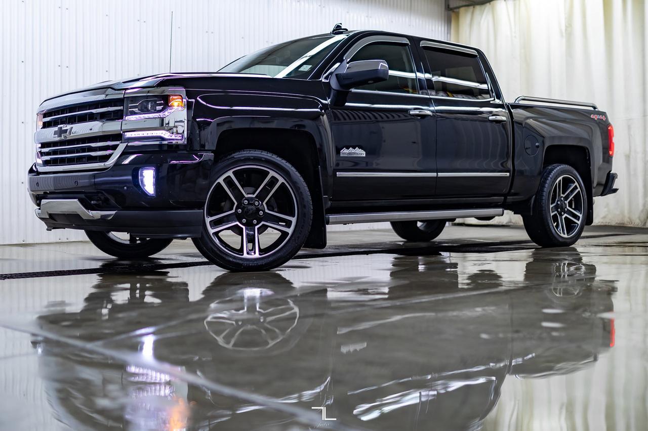 2017 Chevrolet Silverado 1500 4x4 Crew Cab High Country Leather Roof Nav BCam Red Deer AB