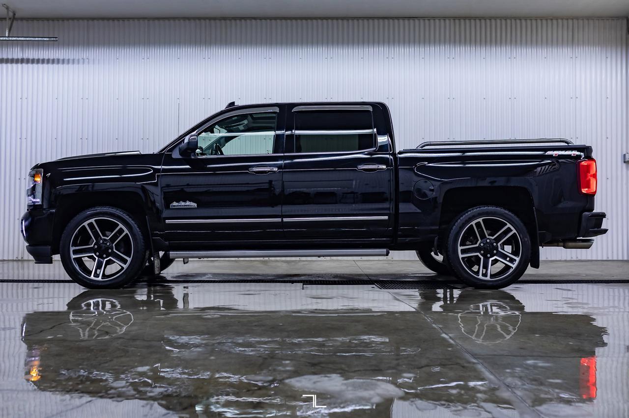 2017 Chevrolet Silverado 1500 4x4 Crew Cab High Country Leather Roof Nav BCam Red Deer AB