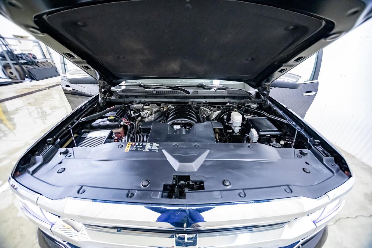 2017 Chevrolet Silverado 1500 4x4 Crew Cab High Country Leather Roof Nav BCam Red Deer AB