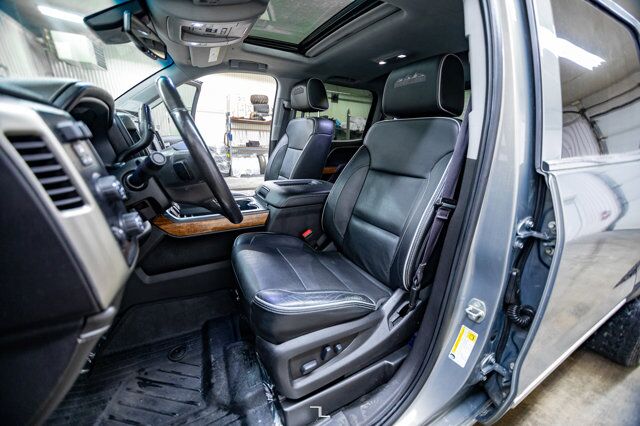 2017 Chevrolet Silverado 1500 4x4 Crew Cab High Country Leather Roof Nav Lift Red Deer AB