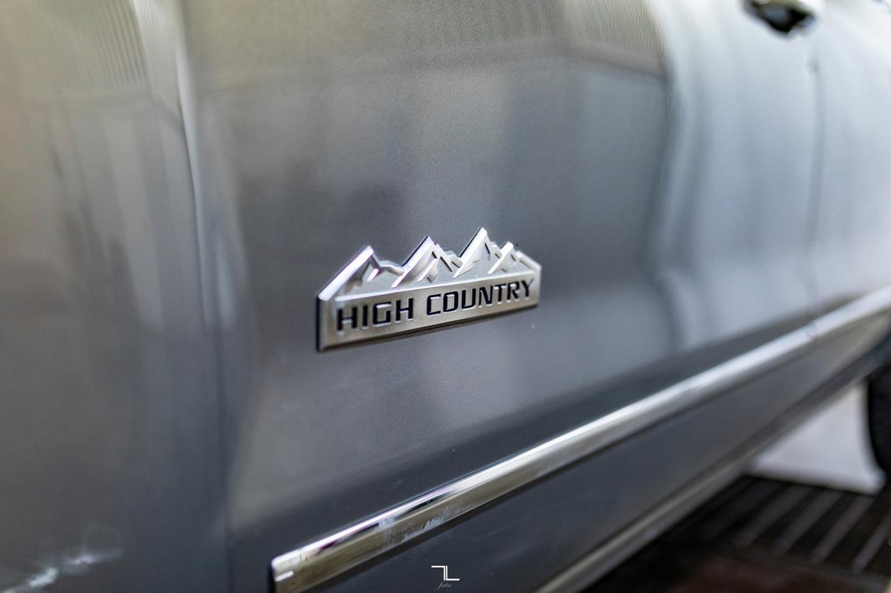 2017 Chevrolet Silverado 1500 4x4 Crew Cab High Country Leather Roof Nav Lift Red Deer AB