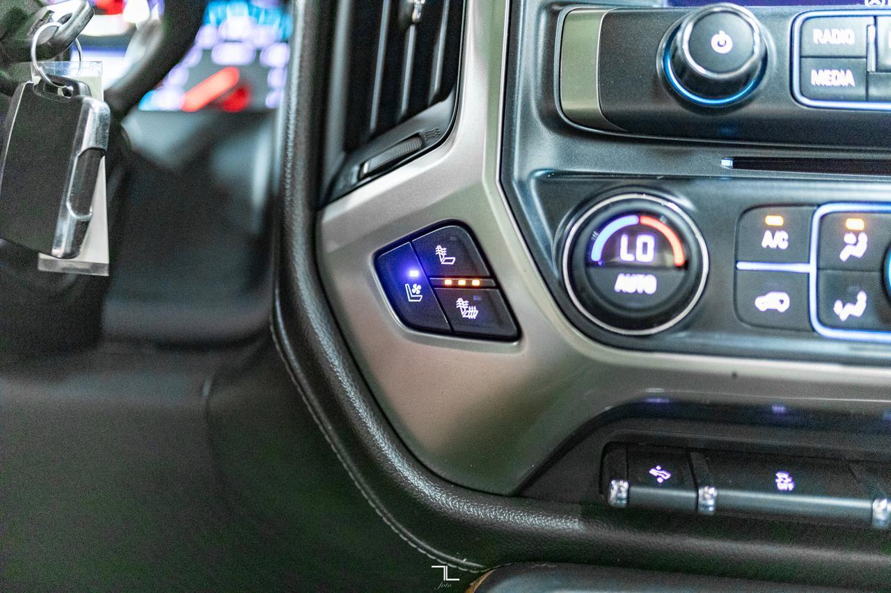 2017 Chevrolet Silverado 1500 4x4 Crew Cab High Country Leather Roof Nav Lift Red Deer AB