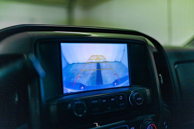 2017 Chevrolet Silverado 1500 4x4 Crew Cab High Country Leather Roof Nav Lift Red Deer AB