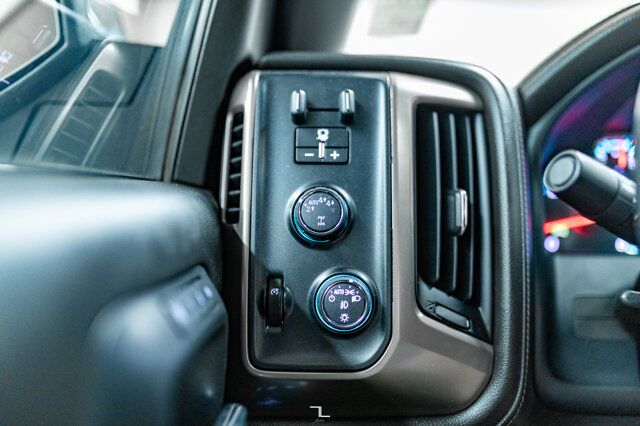 2017 Chevrolet Silverado 1500 4x4 Crew Cab High Country Leather Roof Nav Lift Red Deer AB