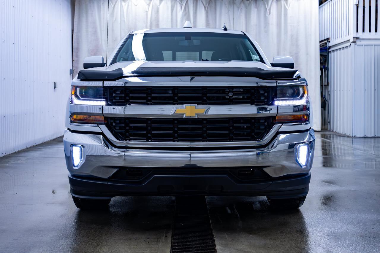 2017 Chevrolet Silverado 1500 4x4 Crew Cab LT Bcam Pseat 6.5FT Box Red Deer AB
