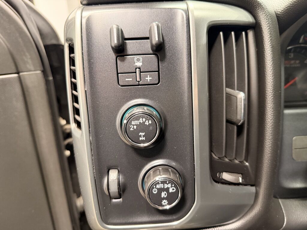 2017 Chevrolet Silverado 1500 4x4 Crew Cab LT Minocqua WI