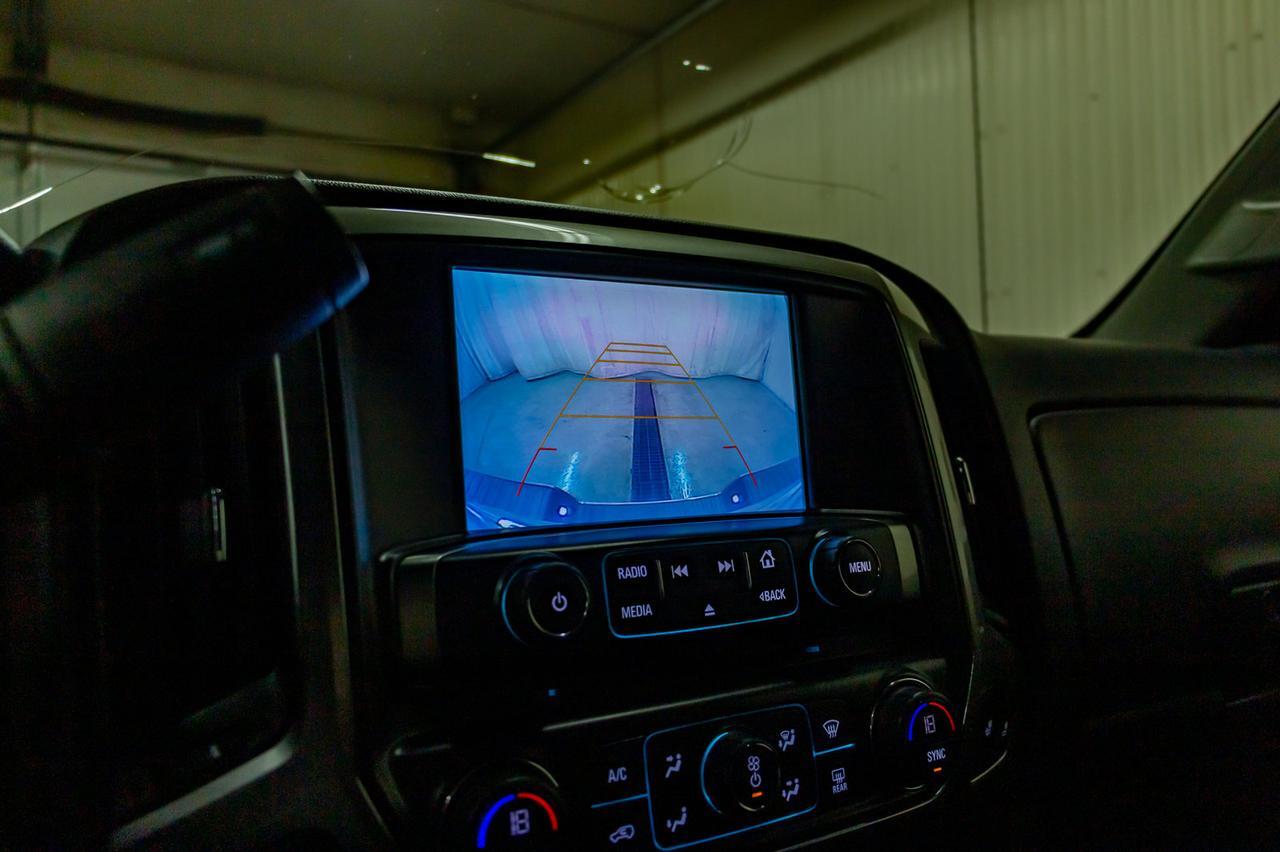 2017 Chevrolet Silverado 1500 4x4 Crew Cab LT Leather Nav BCam Red Deer AB