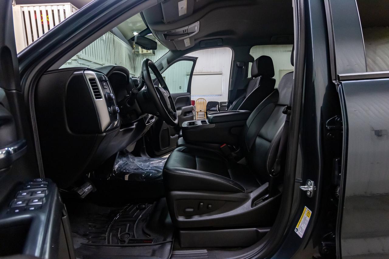 2017 Chevrolet Silverado 1500 4x4 Crew Cab LT Leather Nav BCam Red Deer AB