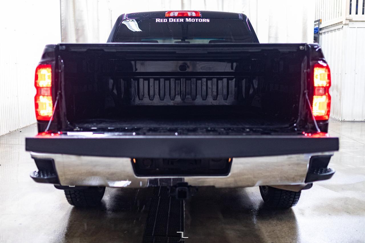 2017 Chevrolet Silverado 1500 4x4 Crew Cab LT PSeat BCam Red Deer AB