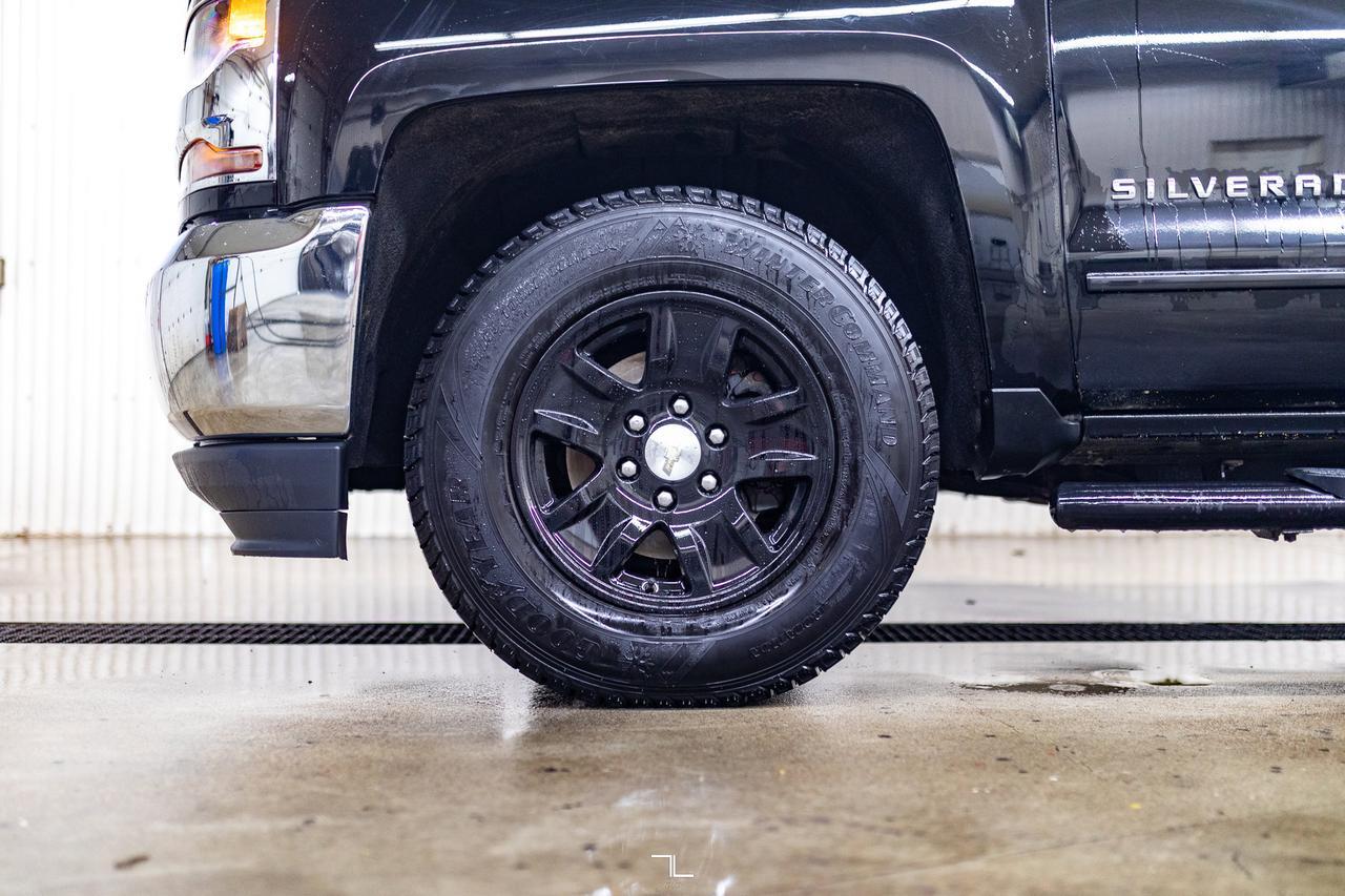 2017 Chevrolet Silverado 1500 4x4 Crew Cab LT PSeat BCam Red Deer AB