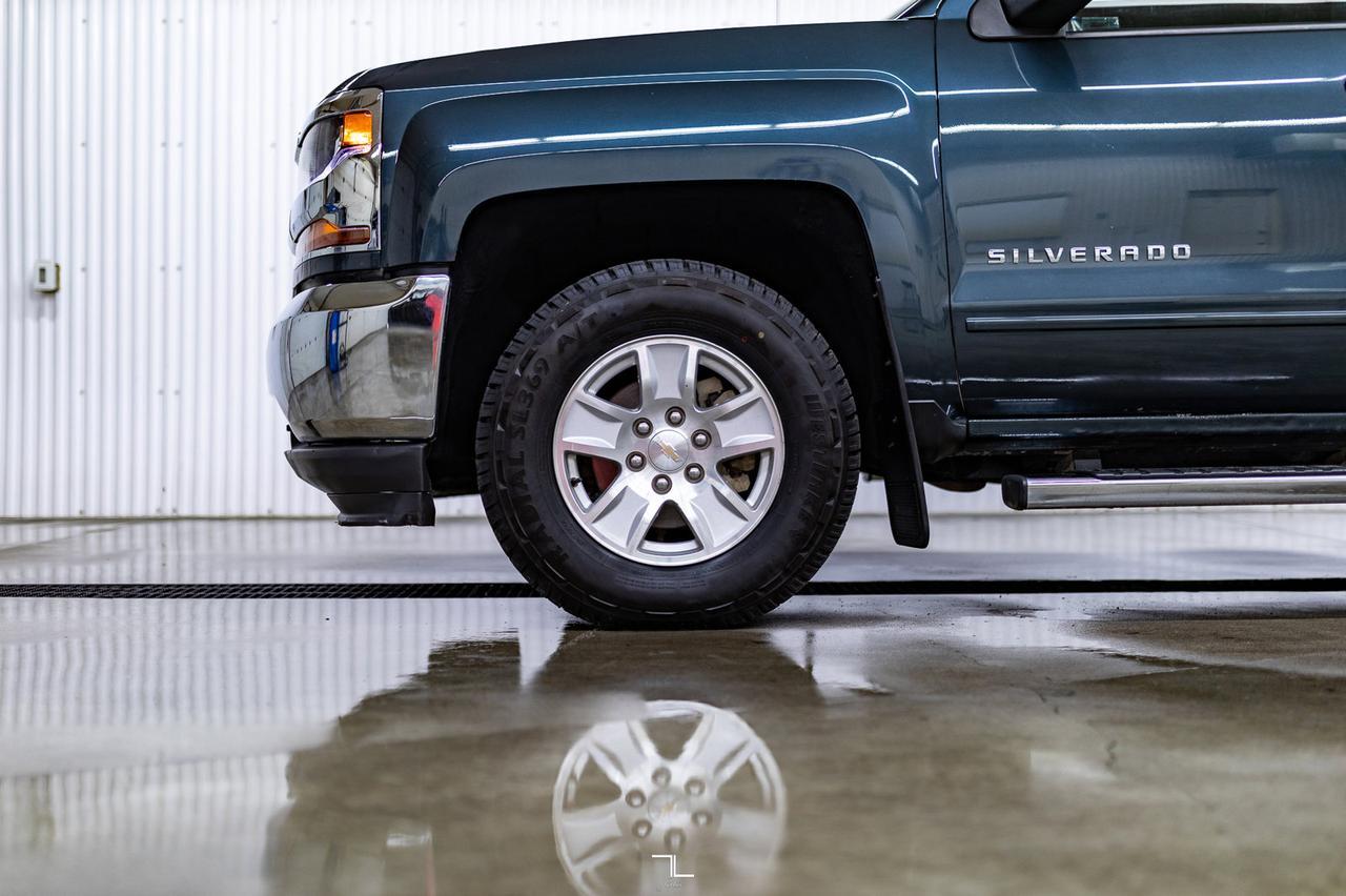 2017 Chevrolet Silverado 1500 4x4 Crew Cab LT PSeat BCam Red Deer AB