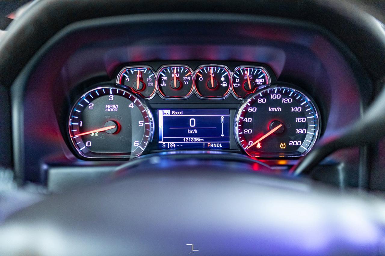 2017 Chevrolet Silverado 1500 4x4 Crew Cab LT PSeat BCam Red Deer AB