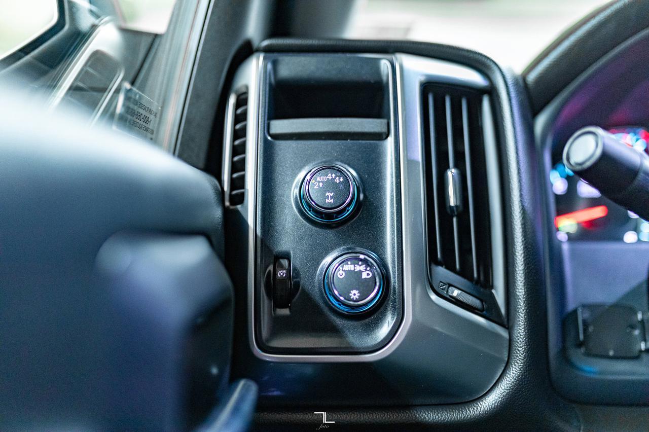 2017 Chevrolet Silverado 1500 4x4 Crew Cab LT PSeat BCam Red Deer AB