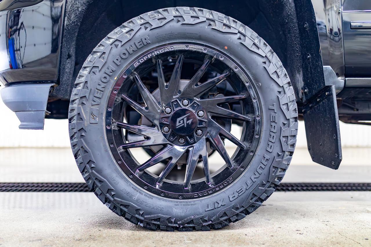 2017 Chevrolet Silverado 1500 4x4 Crew Cab LT Z71 BCam Lift Kit Red Deer AB