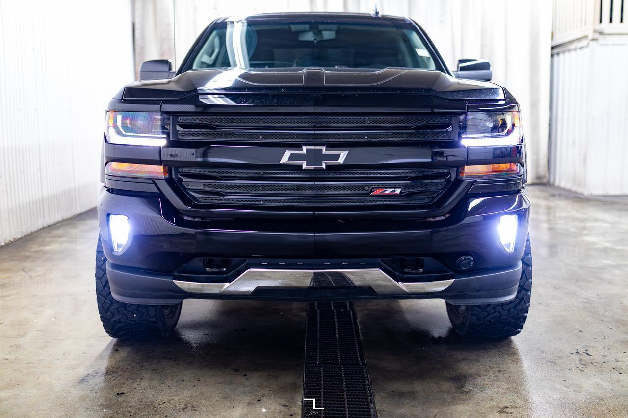 2017 Chevrolet Silverado 1500 4x4 Crew Cab LT Z71 BCam Lift Kit Red Deer AB