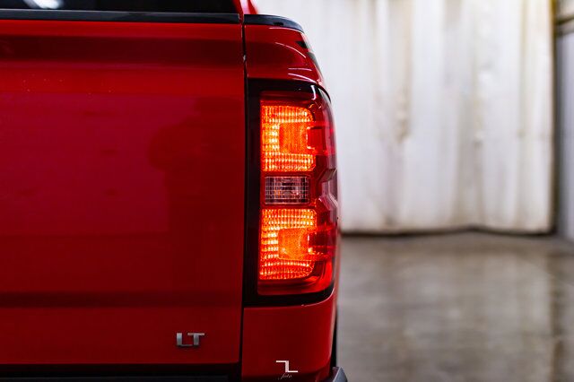 2017 Chevrolet Silverado 1500 4x4 Crew Cab LT Z71 BCam Red Deer AB