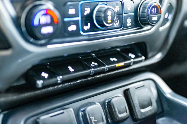 2017 Chevrolet Silverado 1500 4x4 Crew Cab LT Z71 BCam Red Deer AB