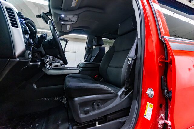 2017 Chevrolet Silverado 1500 4x4 Crew Cab LT Z71 BCam Red Deer AB