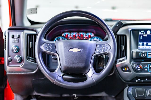 2017 Chevrolet Silverado 1500 4x4 Crew Cab LT Z71 BCam Red Deer AB