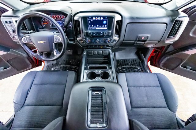 2017 Chevrolet Silverado 1500 4x4 Crew Cab LT Z71 BCam Red Deer AB