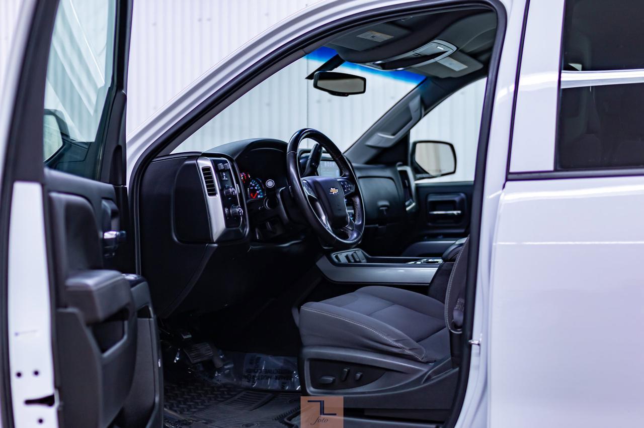 2017 Chevrolet Silverado 1500 4x4 Crew Cab LT Z71 BCam Red Deer AB