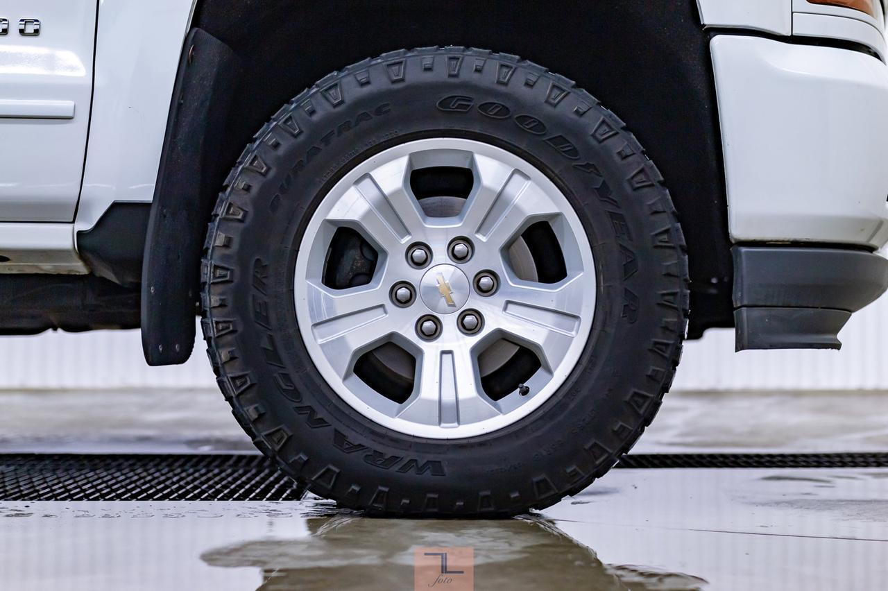 2017 Chevrolet Silverado 1500 4x4 Crew Cab LT Z71 BCam Red Deer AB