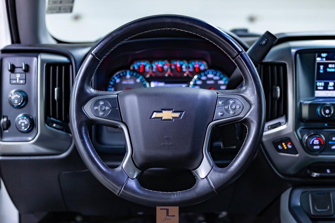 2017 Chevrolet Silverado 1500 4x4 Crew Cab LT Z71 BCam Red Deer AB