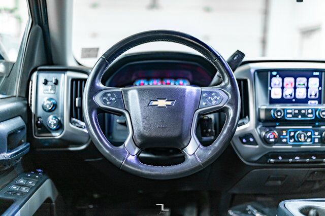 2017 Chevrolet Silverado 1500 4x4 Crew Cab LT Z71 BCam Red Deer AB