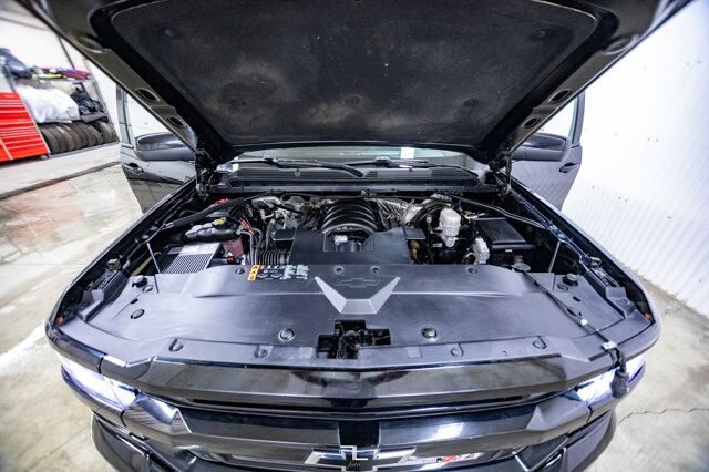 2017 Chevrolet Silverado 1500 4x4 Crew Cab LT Z71 BCam Red Deer AB