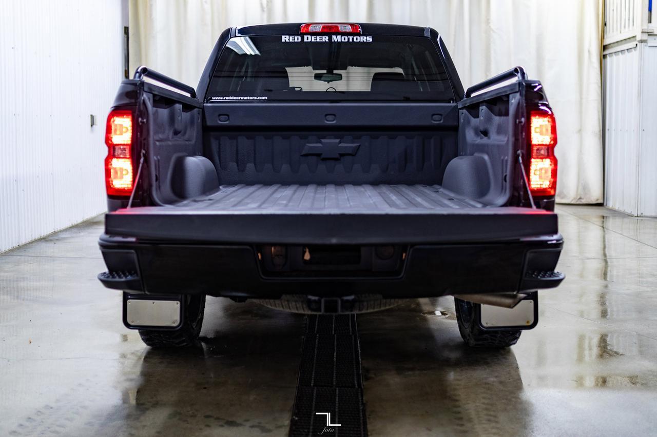 2017 Chevrolet Silverado 1500 4x4 Crew Cab LT Z71 BCam Red Deer AB