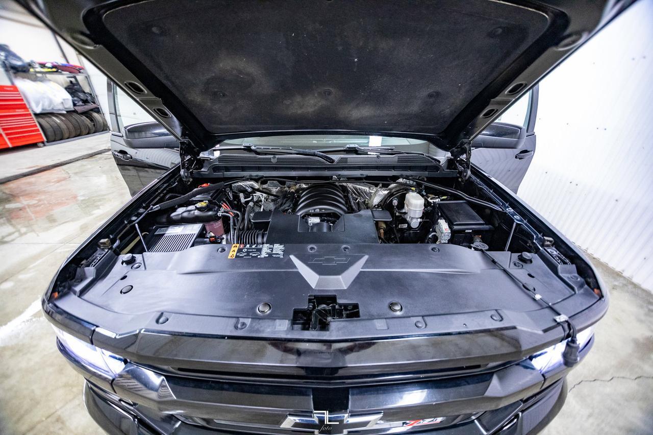 2017 Chevrolet Silverado 1500 4x4 Crew Cab LT Z71 BCam Red Deer AB