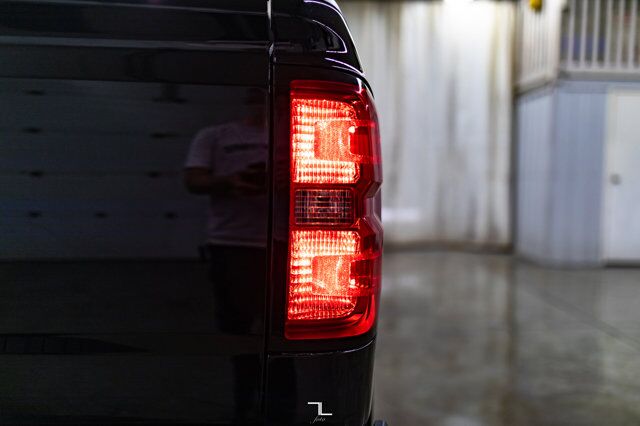 2017 Chevrolet Silverado 1500 4x4 Crew Cab LT Z71 BCam Red Deer AB