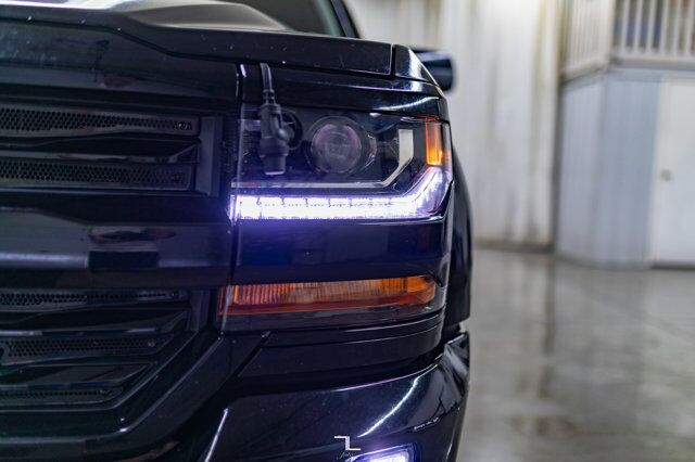 2017 Chevrolet Silverado 1500 4x4 Crew Cab LT Z71 BCam Red Deer AB