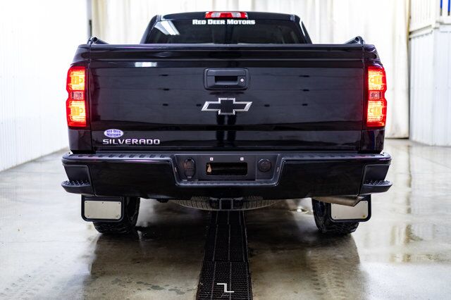 2017 Chevrolet Silverado 1500 4x4 Crew Cab LT Z71 BCam Red Deer AB