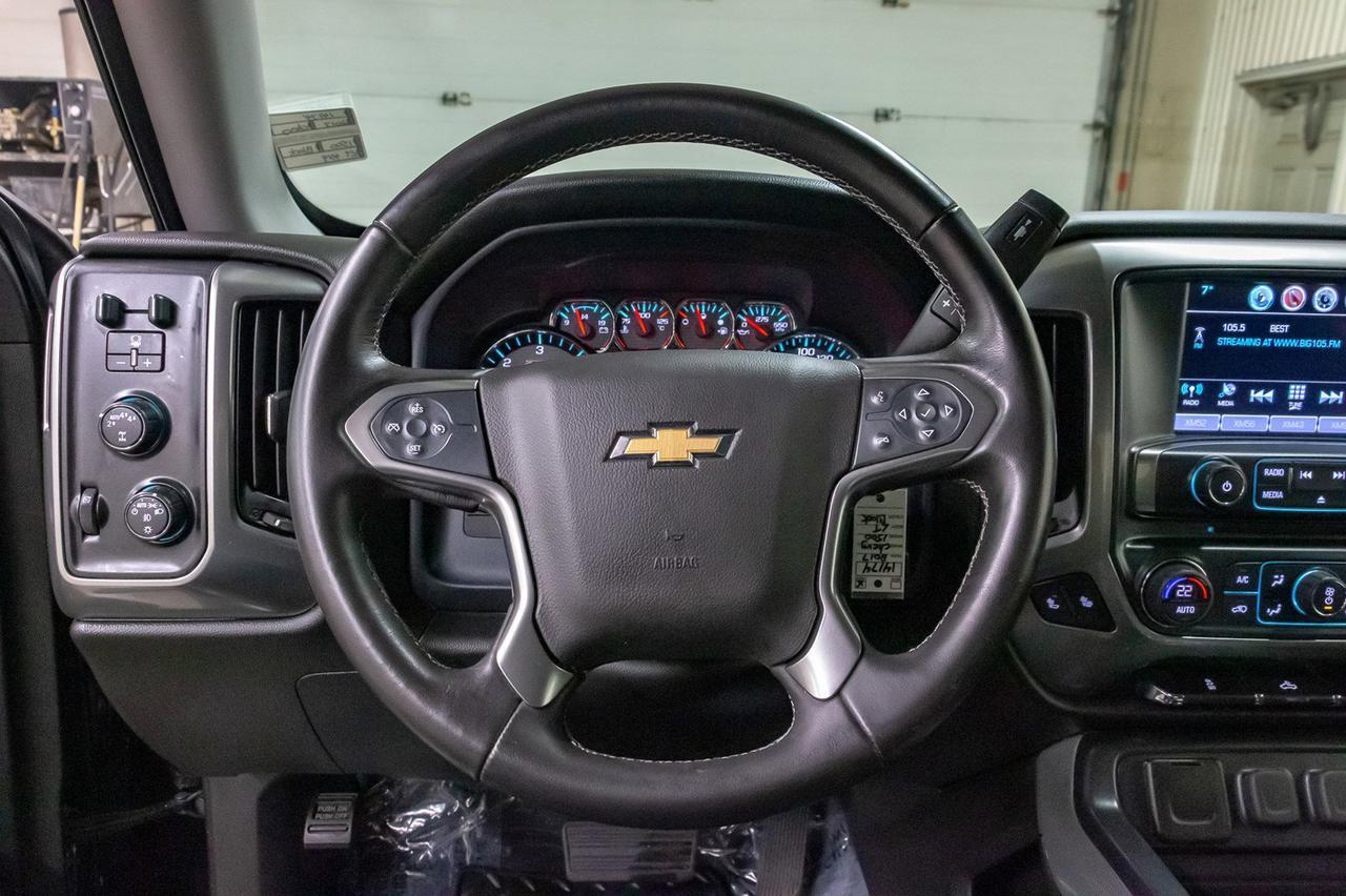 2017 Chevrolet Silverado 1500 4x4 Crew Cab LT Z71 BCam Red Deer AB