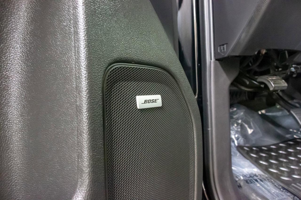 2017 Chevrolet Silverado 1500 4x4 Crew Cab LT Z71 BCam Red Deer AB