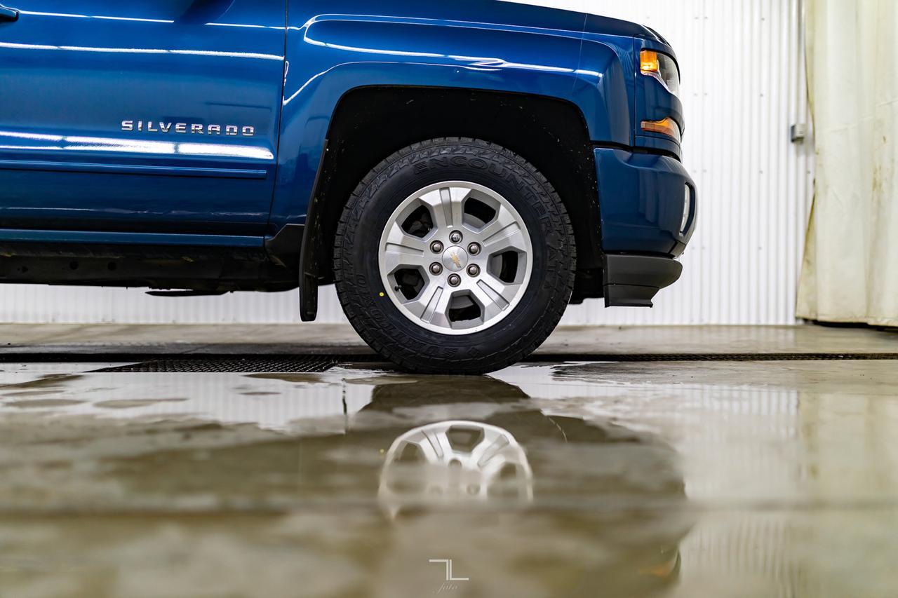 2017 Chevrolet Silverado 1500 4x4 Crew Cab LT Z71 Leather BCam Red Deer AB