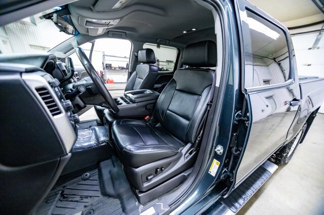 2017 Chevrolet Silverado 1500 4x4 Crew Cab LT Z71 Leather BCam Red Deer AB