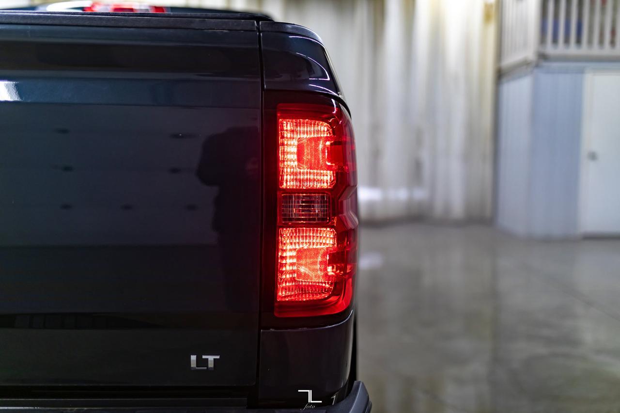 2017 Chevrolet Silverado 1500 4x4 Crew Cab LT Z71 Leather BCam Red Deer AB