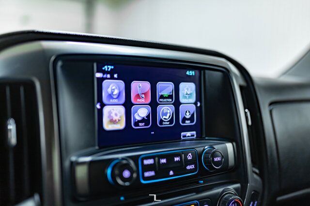 2017 Chevrolet Silverado 1500 4x4 Crew Cab LT Z71 Leather BCam Red Deer AB