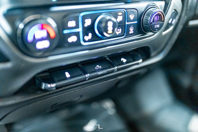 2017 Chevrolet Silverado 1500 4x4 Crew Cab LT Z71 Leather BCam Red Deer AB