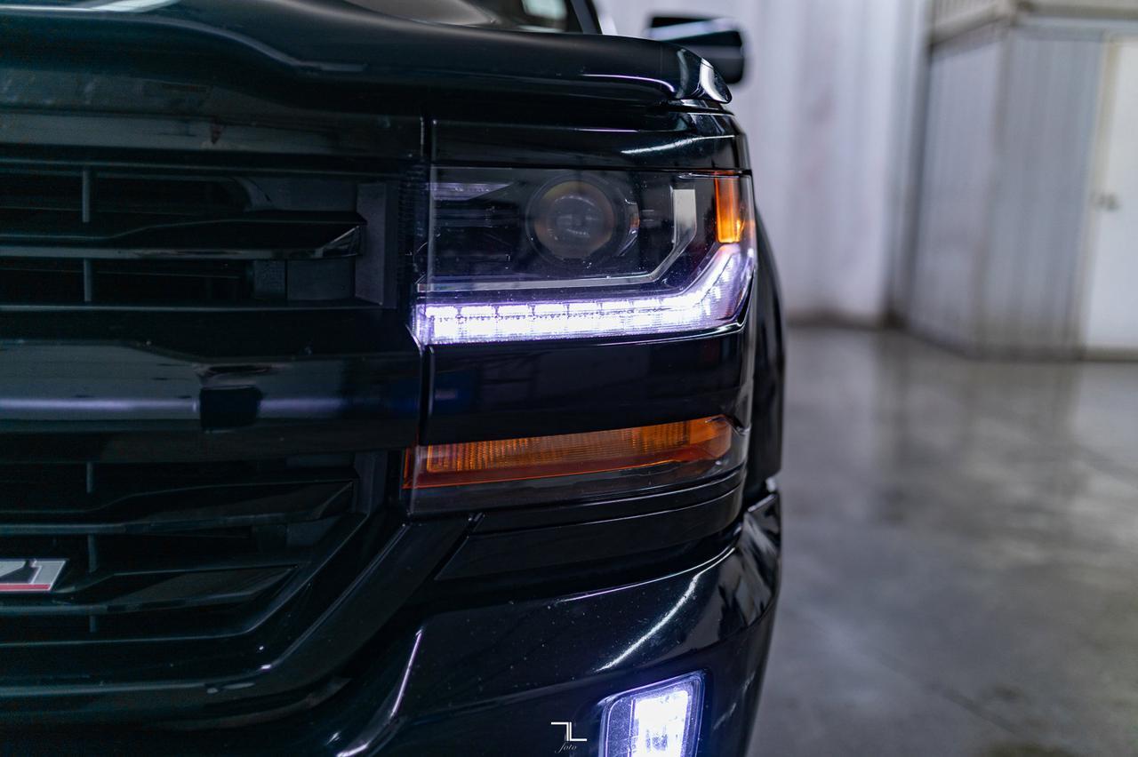 2017 Chevrolet Silverado 1500 4x4 Crew Cab LT Z71 Nav BCam Red Deer AB