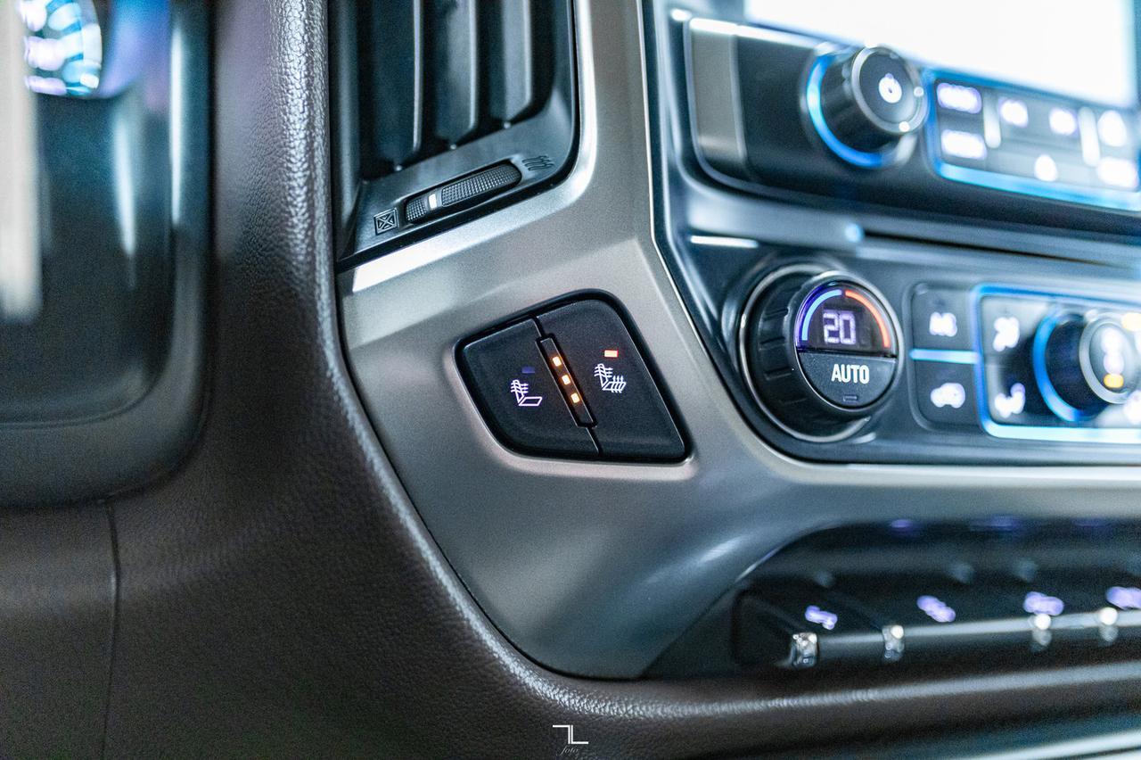 2017 Chevrolet Silverado 1500 4x4 Crew Cab LT Z71 Nav BCam Red Deer AB