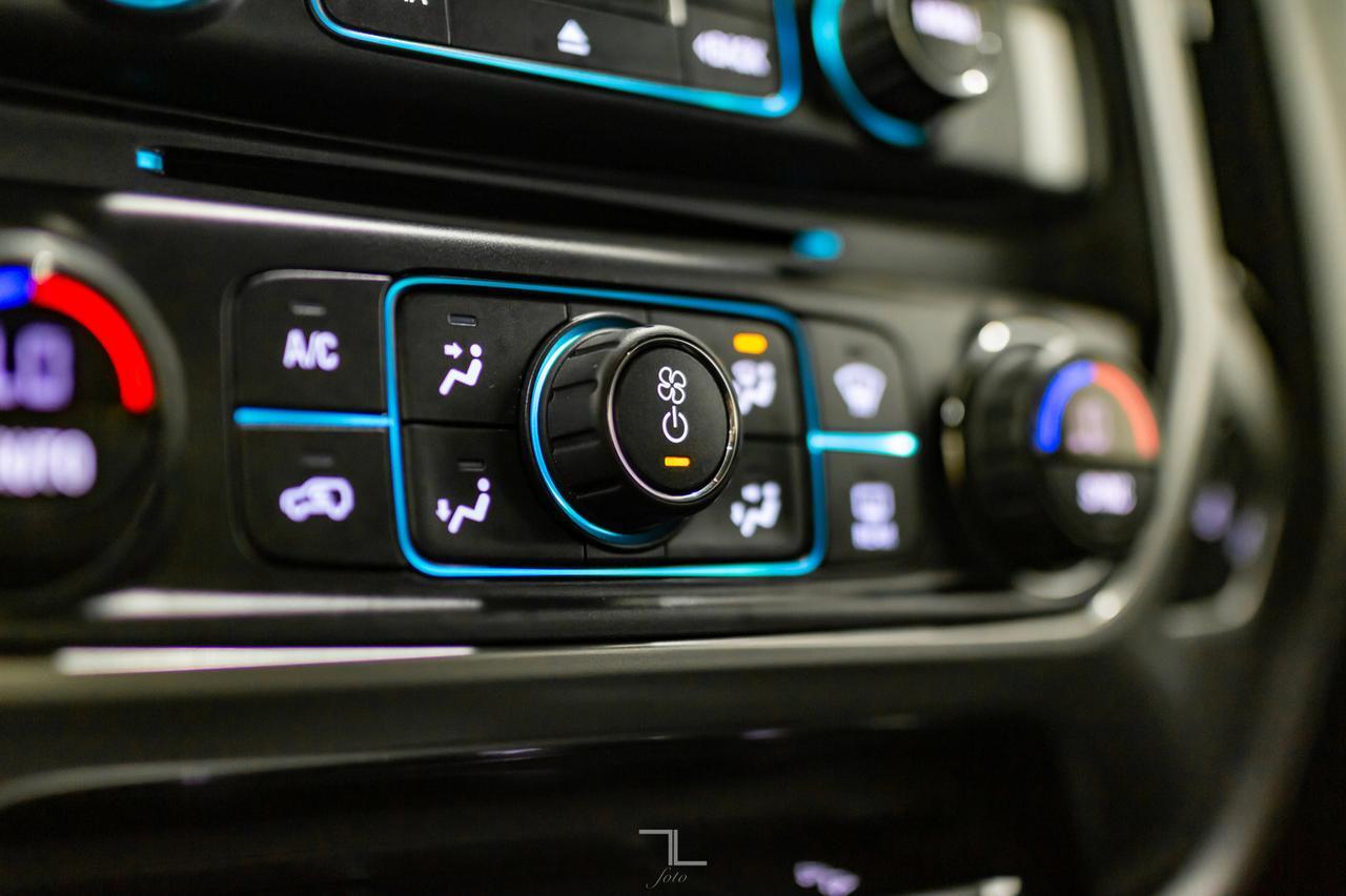 2017 Chevrolet Silverado 1500 4x4 Crew Cab LT Z71 True North Leather Bcam Red Deer AB