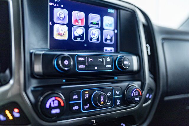 2017 Chevrolet Silverado 1500 4x4 Crew Cab LT Z71 True North PSeat BCam Red Deer AB