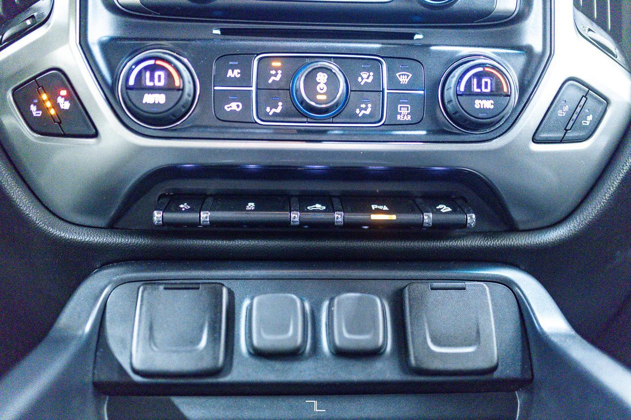 2017 Chevrolet Silverado 1500 4x4 Crew Cab LT Z71 True North PSeat BCam Red Deer AB