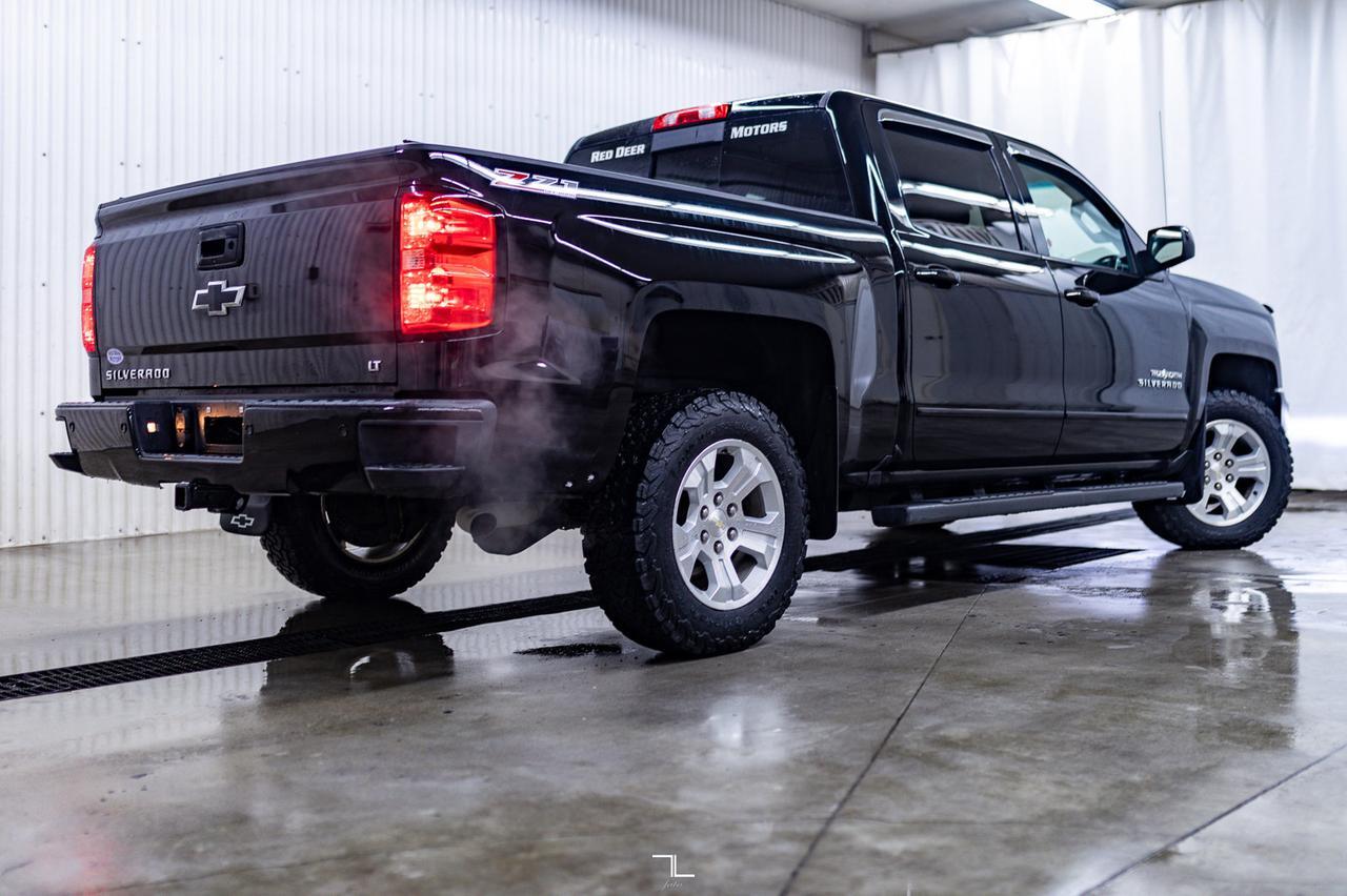 2017 Chevrolet Silverado 1500 4x4 Crew Cab LT Z71 True North PSeat BCam Red Deer AB