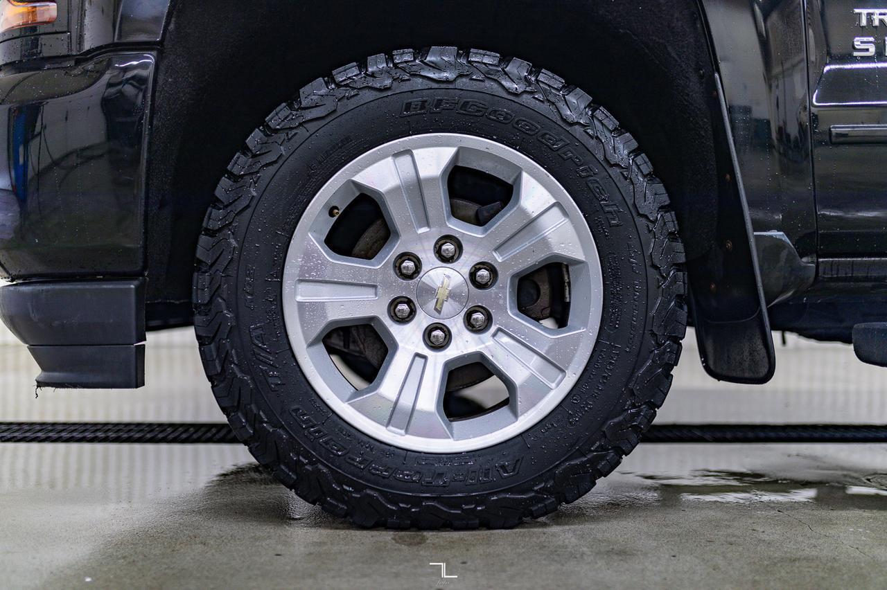 2017 Chevrolet Silverado 1500 4x4 Crew Cab LT Z71 True North PSeat BCam Red Deer AB